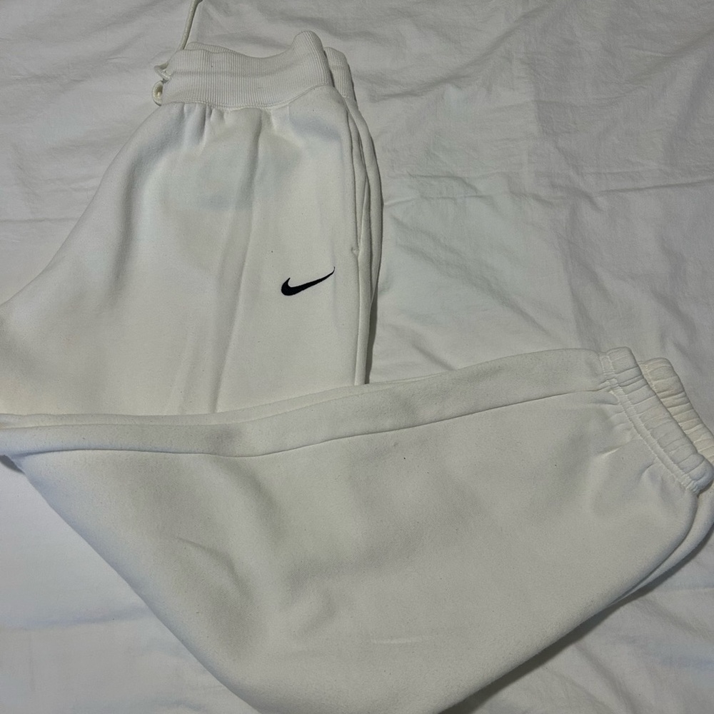 Nike Womens White Joggers